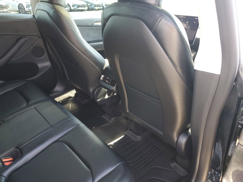2024 Tesla Model Y Performance