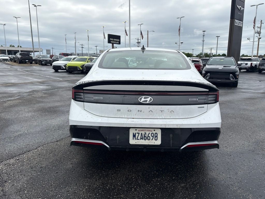 2025 Hyundai SONATA HYBRID SEL
