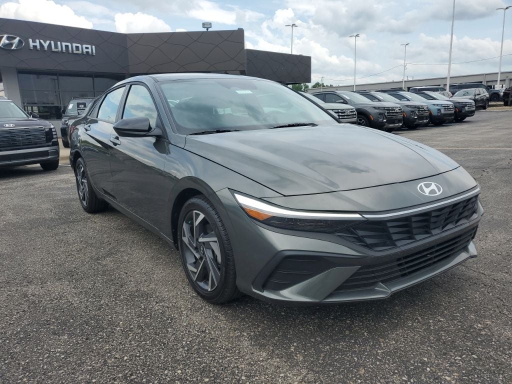 2025 Hyundai ELANTRA SEL Sport