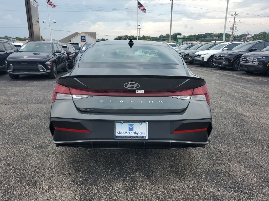 2025 Hyundai ELANTRA SEL Sport