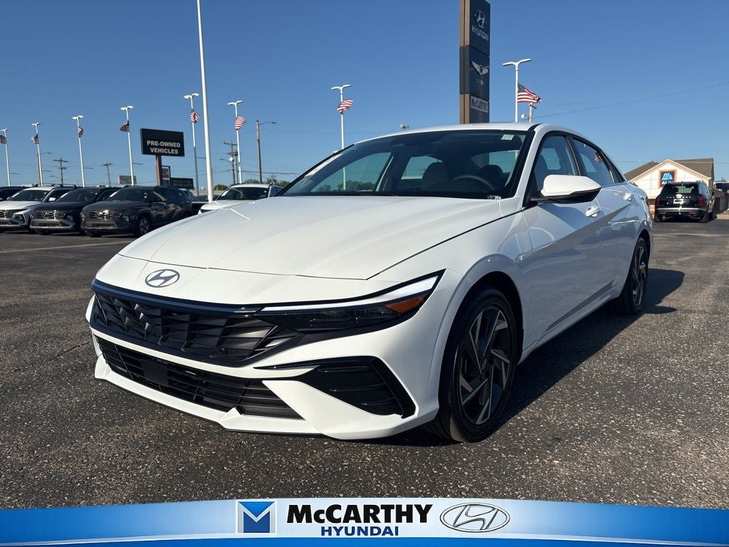 2026 Hyundai Elantra 1.6 HEV Limited DCT's photo