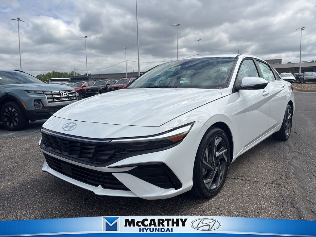 2026 Hyundai Elantra 2.0 Limited IVT's photo
