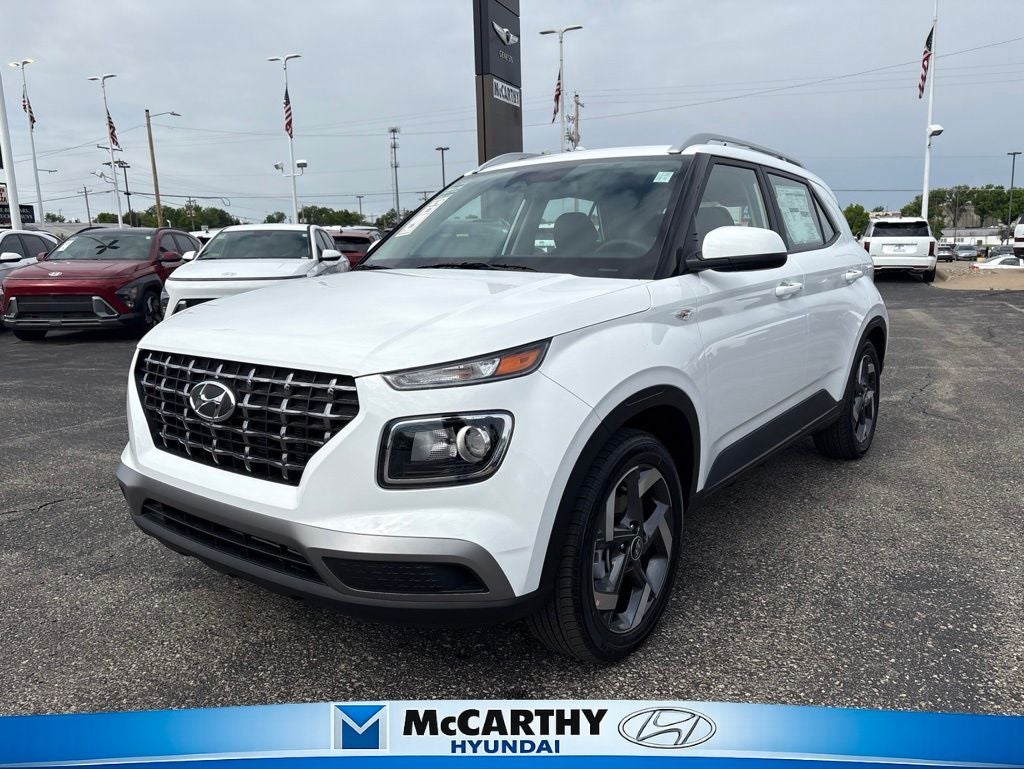 2026 Hyundai Venue SEL w/ 2-Tone Roof IVT's photo