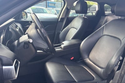 2019 Jaguar F-PACE 25t Premium