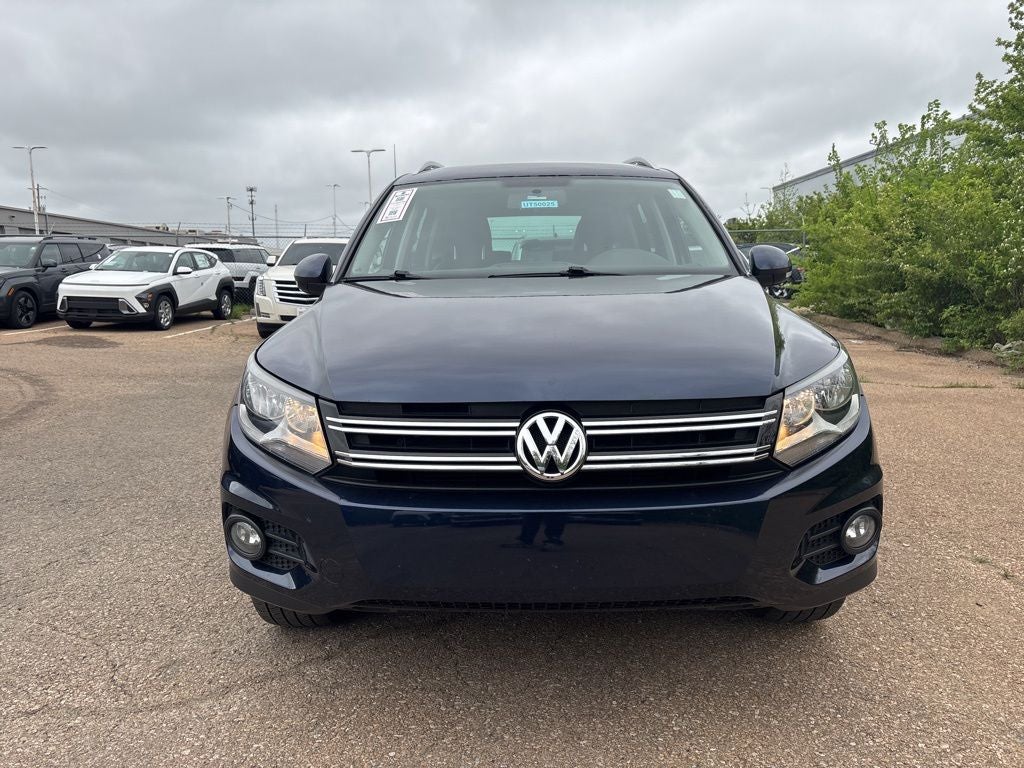 Used 2012 Volkswagen Tiguan SE with VIN WVGBV7AX6CW607077 for sale in Kansas City