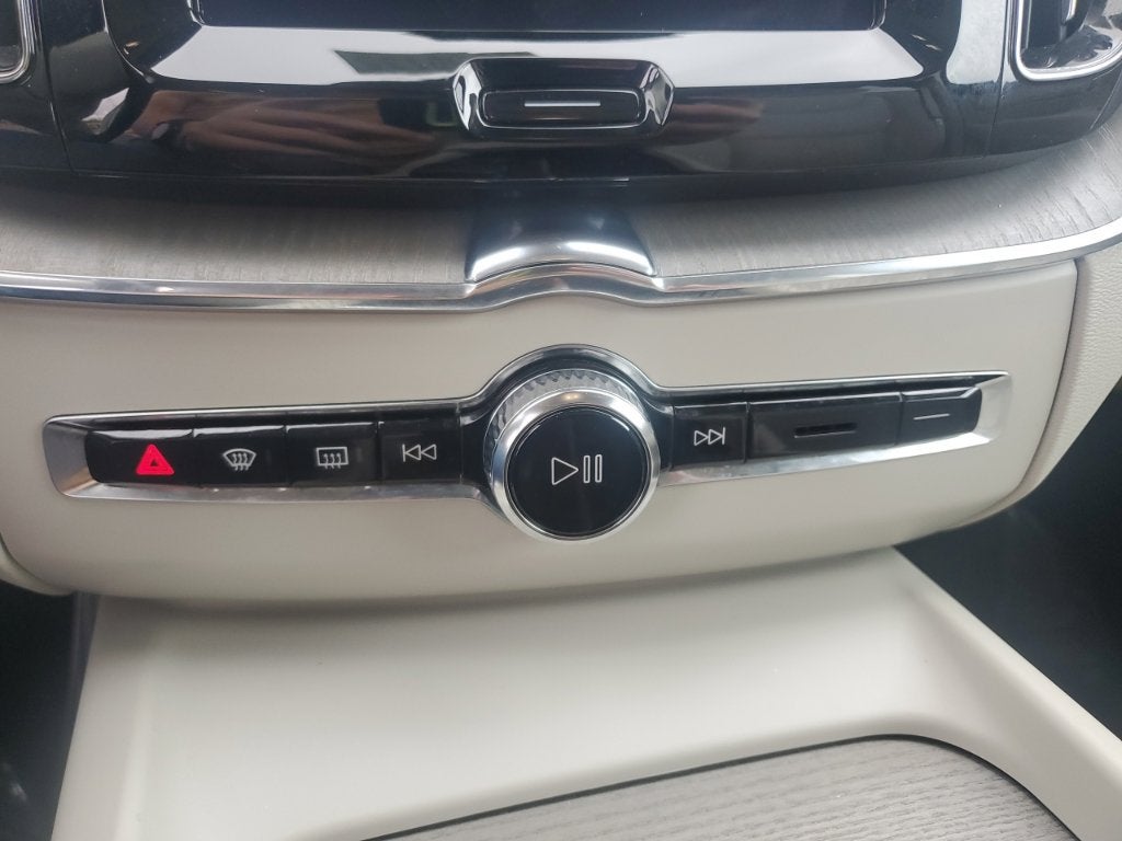 2023 Volvo XC60 Plus - Photo 29