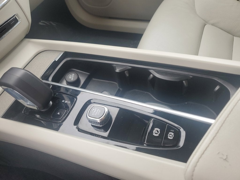 2023 Volvo XC60 Plus - Photo 30