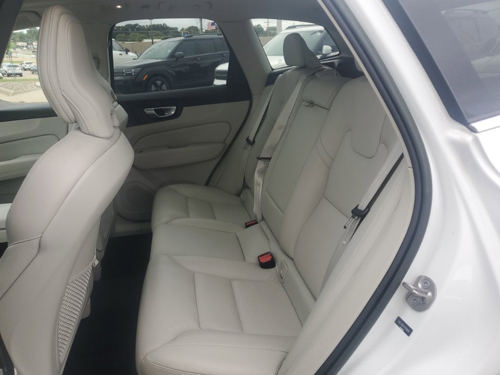 2023 Volvo XC60 Plus - Photo 32