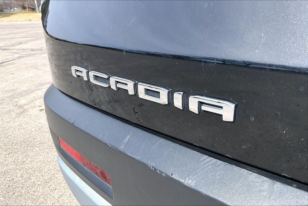 2023 GMC Acadia SLE