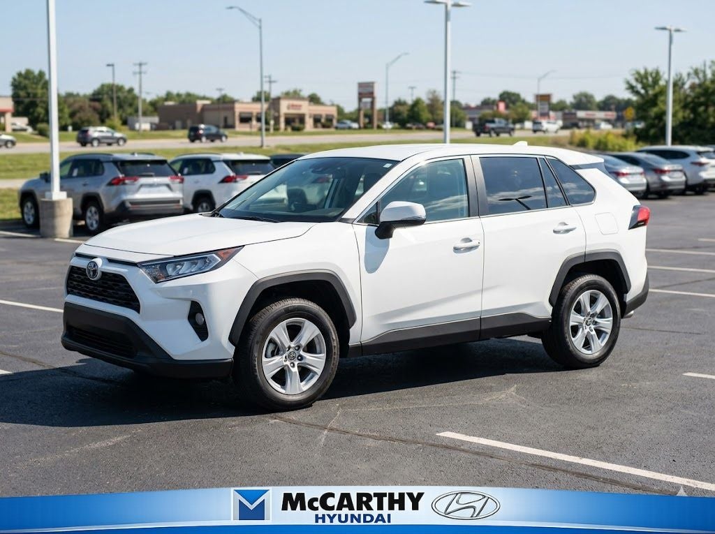 2019 Toyota RAV4 LE