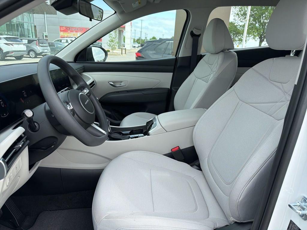 2026 Hyundai TUCSON SE FWD