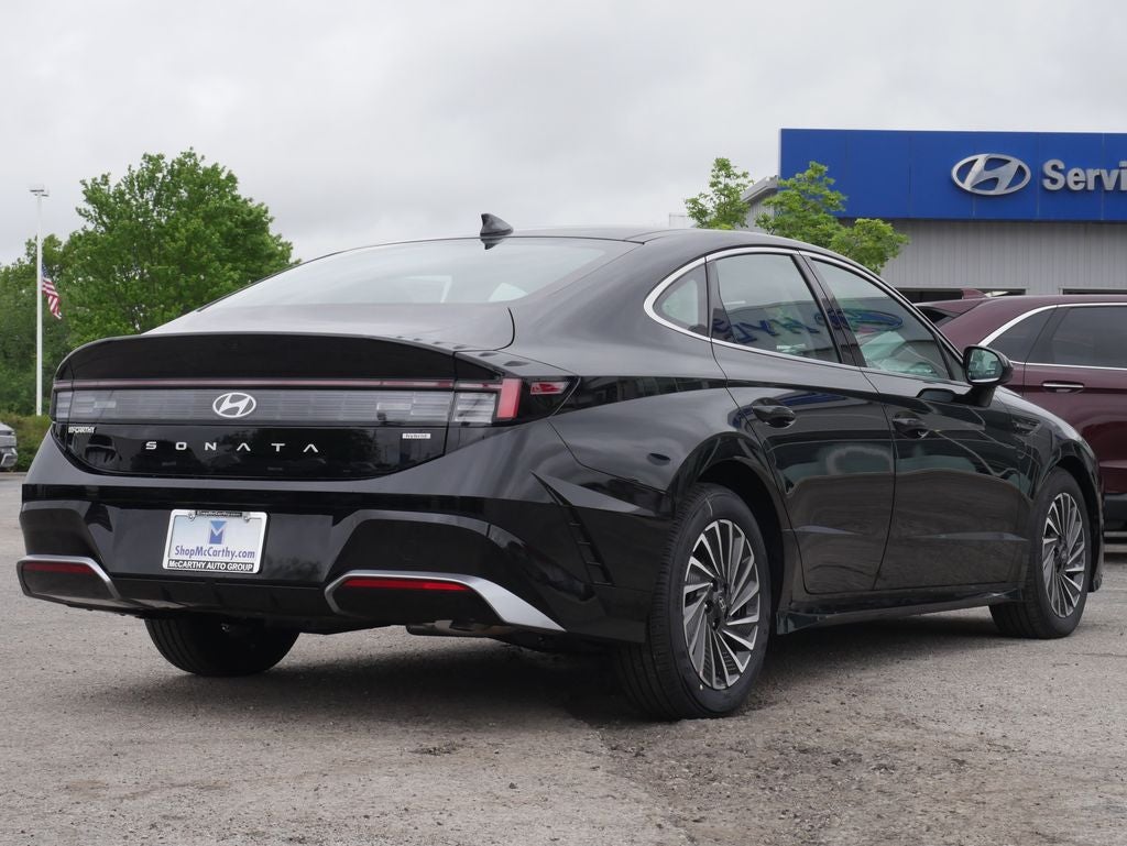 2026 Hyundai SONATA HYBRID SEL