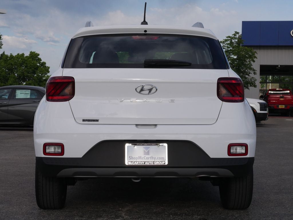 2025 Hyundai VENUE SEL