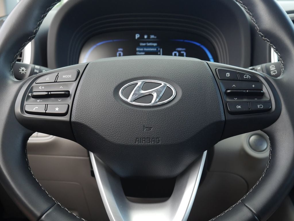 2025 Hyundai VENUE SEL