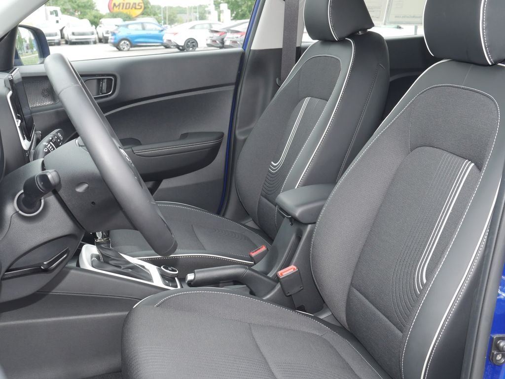 2025 Hyundai VENUE Limited